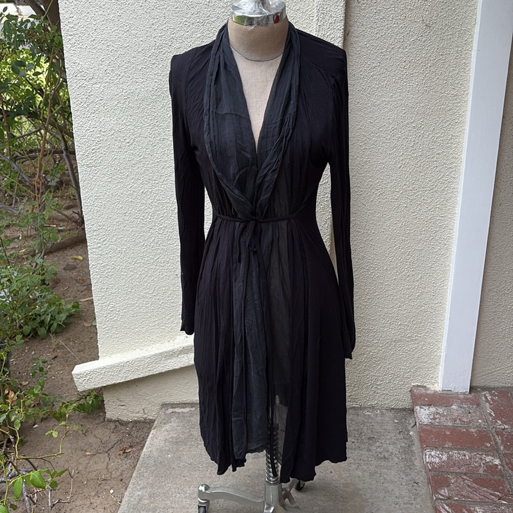Luna Luz silk blend stunning black wrap around dress silk blend.Founded in Spain - Picture 2 of 10